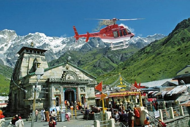 CM धामी ने किया स्पष्ट: केदारनाथ हेली सेवा पूरी तरह सुचारु रूप से चल रही है
