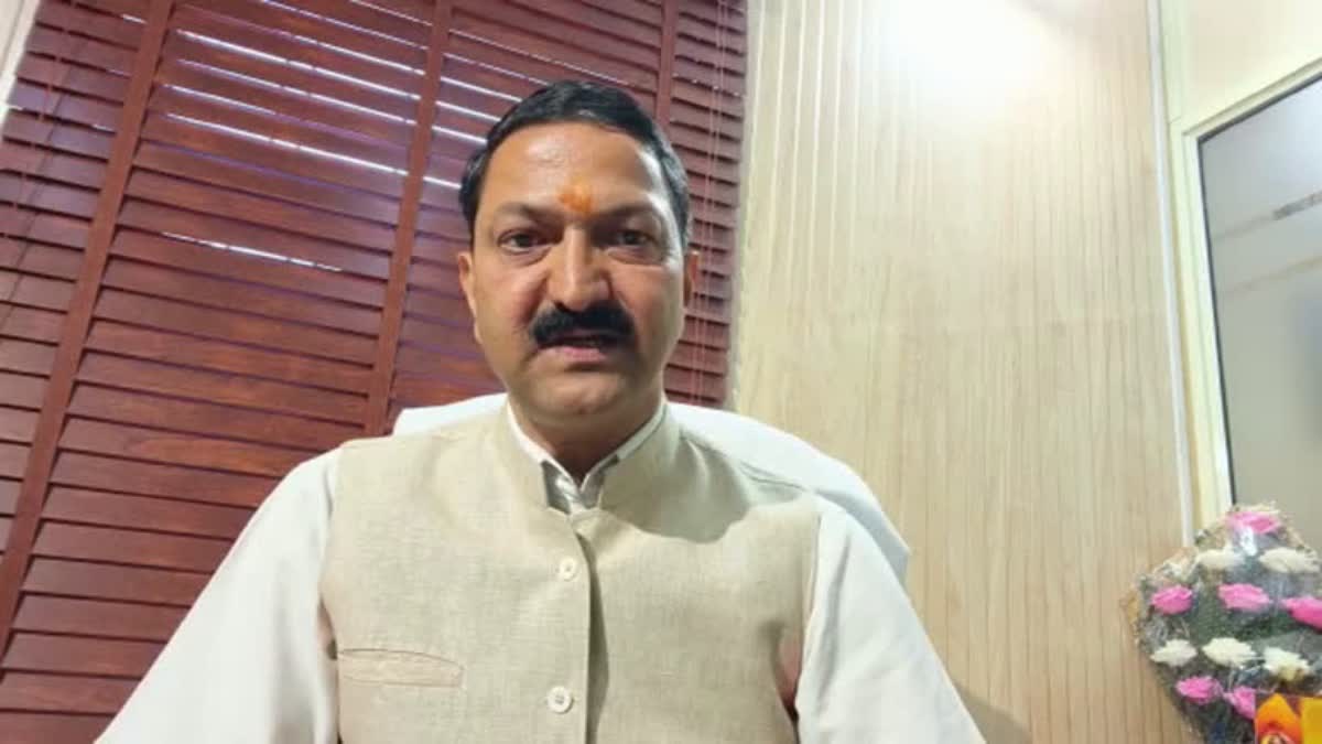 पूर्व मंदिर समिति अध्यक्ष अजेन्द्र अजय की तीखी प्रतिक्रिया… शिकायतों के बाद भी सचिव पर्यटन नहीं उठाते फोन