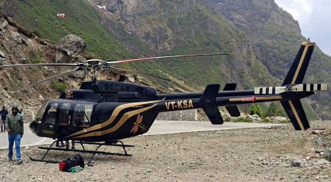 बद्रीनाथ धाम में बड़ा हादसा टला: उड़ान भरते ही हेलीकॉप्टर ने खोया संतुलन