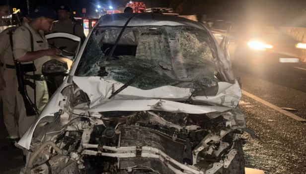 तेज रफ्तार का कहर: देहरादून में कार ने दोहरी टक्कर से मचाई तबाही, पुराने जख्म फिर हरे