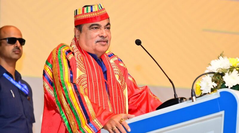 नितिन गडकरी का सपना, देहरादून में हवा में चलेगी बस, सीएम धामी से मांगा प्रपोजल