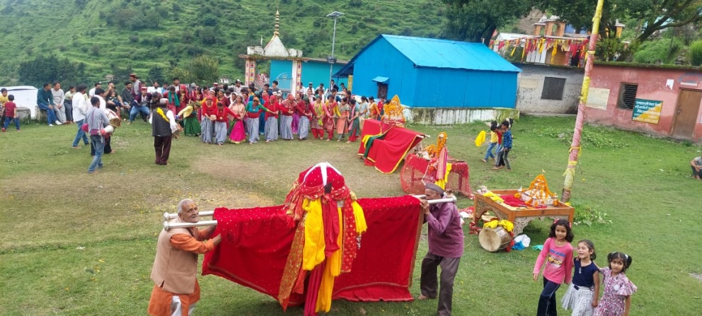 धराली आपदा: जीवनरक्षक बना हारदूद मेला, समेश्वर देवता की छांव में बचीं सैकड़ों जानें