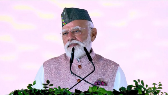 डीएम सविन बंसल ने भंडारीबाग रेलवे ओवरब्रिज निर्माण कार्यों का किया स्थलीय निरीक्षण