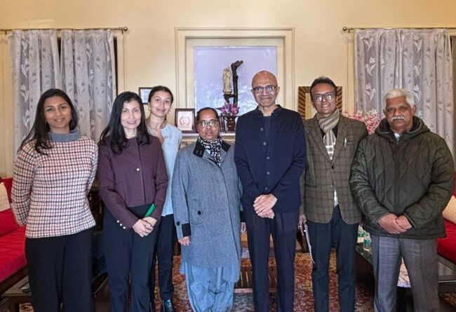 माइक्रोसॉफ्ट CEO सत्या नडेला मसूरी पहुंचे, बचपन के स्कूल की यादें हुईं ताज़ा