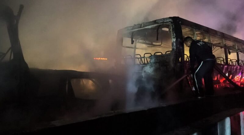 मोतीचूर फ्लाईओवर पर भीषण दुर्घटना: देहरादून-हरिद्वार हाईवे पर कई गाड़ियां जलीं, एक महिला की मौत