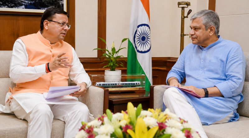 दिल्ली में मुख्यमंत्री धामी की रेल मंत्री से अहम बैठक, उत्तराखंड को मिली कई नई रेल परियोजनाओं की उम्मीद