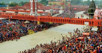 कंधों पर कांवड़, जुबान पर बम-बम भोले… हरिद्वार में उमड़ा लाखों शिवभक्तों का सैलाब