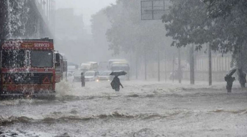 उत्तराखंड में बारिश के बीच फ्लैश फ्लड का अलर्ट, 12 जिलों में बढ़ा अचानक बाढ़ का खतरा