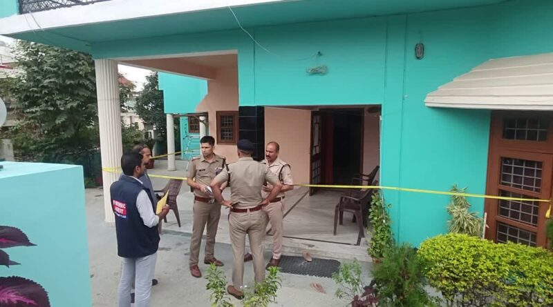 देहरादून बना ‘क्राइम नगर’: महज 300 रुपये के लिए प्लंबर ने पेचकस से कर डाला ट्रिपल मर्डर